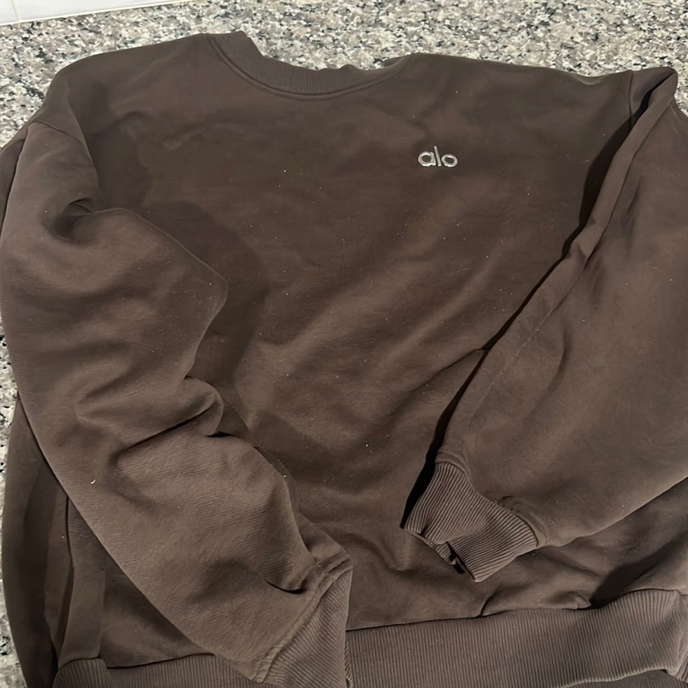 Alo brown crew neck